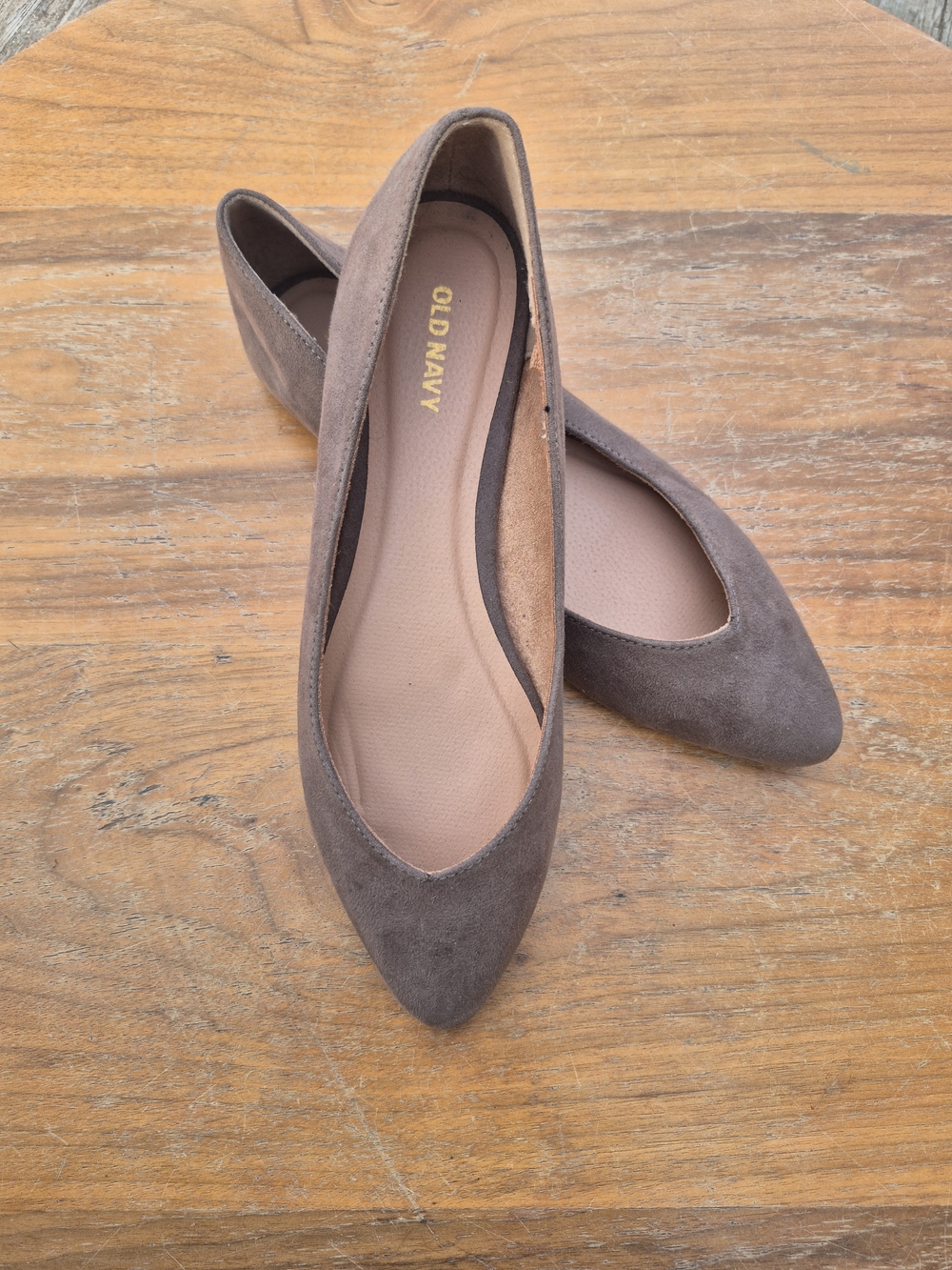 Old Navy Women's Brown Pointed-Toe Suede-Look Flats Size 8 New Without Tags